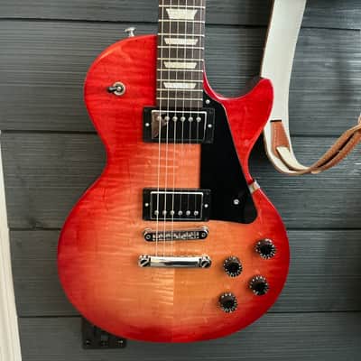 Gibson Studio Plus 2022 - Heritage Cherry Sunburst image 2