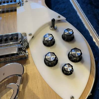 Rickenbacker 620/12 2012-Present - Mapleglo image 6
