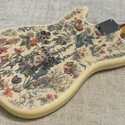 2020 Shawn Mendes Foundation Musicmaste Floral Design HS Limited Edition Out of Production CLEAN + Fender G&G Deluxe Hardshell Case image 19
