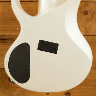 Immagine Ibanez BTB605MLM Bass Workshop Multi-Scale 5-String - Flamed Maple - Pearl White Matte - 4
