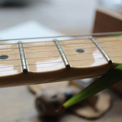 FENDER "Custom Shop Yngwie Malmsteen Vintage White, Scalloped Maple" HARDCASE, PAPERS, STRAP, 3, 68 KG image 5