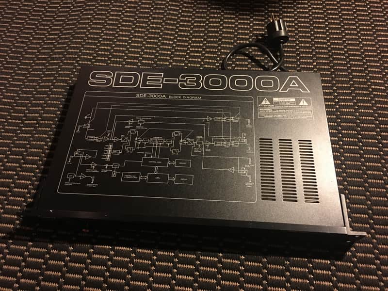 Roland SDE-3000 Digital Delay image 3
