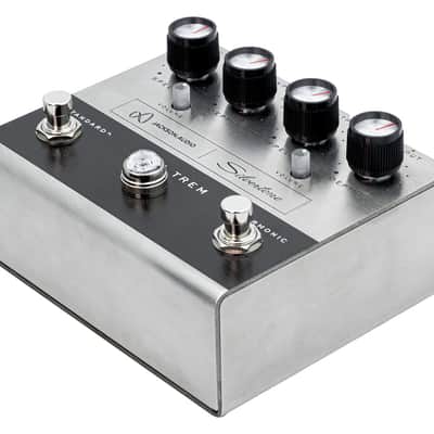 Silvertone 1484 Twin Trem Analog Dual Tremolo Pedal image 2