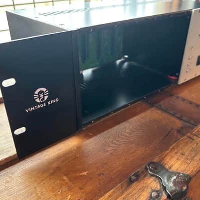 Vintage King 6 slot 500 rack image 2
