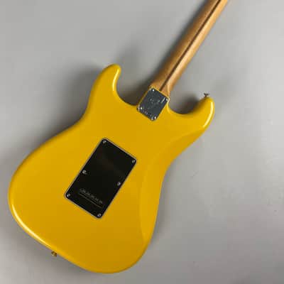 Fender Player II Modified - Strat Stratocaster Yellow Sunshine Vibrant colored !Noiseless pickups... image 5