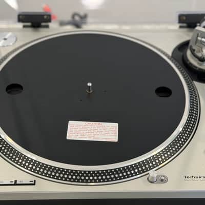 Technics SL-1200 MK2 1988 - Silver image 14