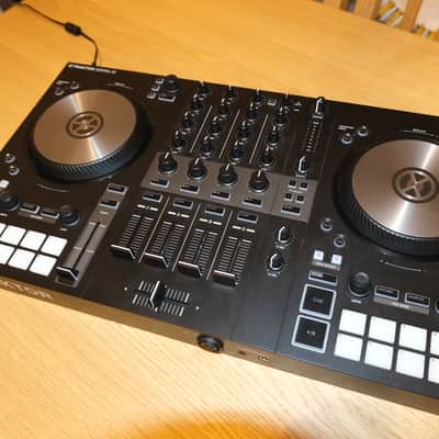 Native Instruments Traktor Kontrol S3 DJ Controller 2019 - Present - Black image 4