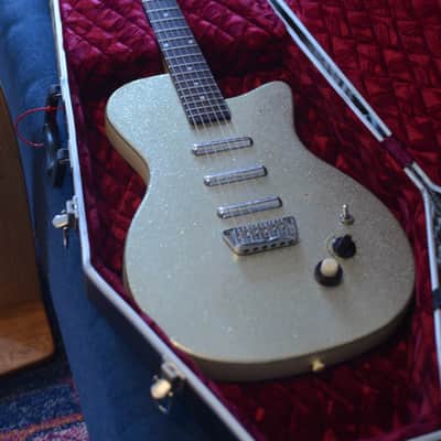 Danelectro 56 U-3 Reissue Silver Metalflake w/HSC Coffin Case image 10