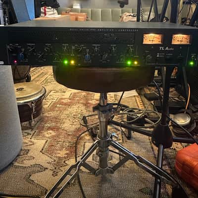 TL Audio C-1 Classic Series Dual Valve Compressor 1990s - Blue image 4