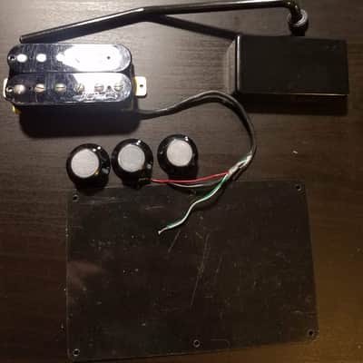 B.C. Rich Mockingbird STC ST + case and upgrades.: brass block, tremstopper, dragonfire pickup +more image 6