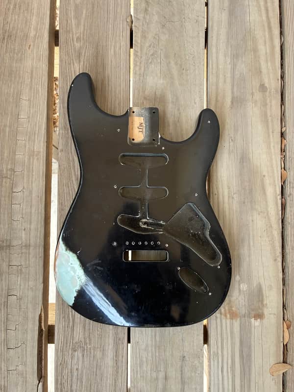 MJT Stratocaster body vintage style SSS - Black nitro over surf green metallic partsCaster project image 1