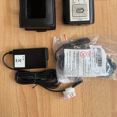 Roland Edirol R-09 24-bit WAV/MP3 Portable Recorder — Field Recording / Podcast / Interview image 5