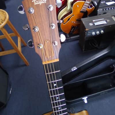 Taylor 314ce ltd 2002 with his case image 4
