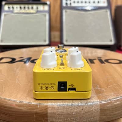 USED T.C Electronic Gravy Tri Chorus & Vibrato Pedal image 4