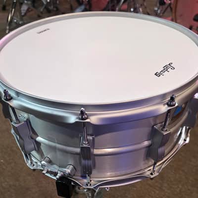 Ludwig Limited Edition Acrolite Snare Drum - 6.5x14 - Satin Chrome image 4