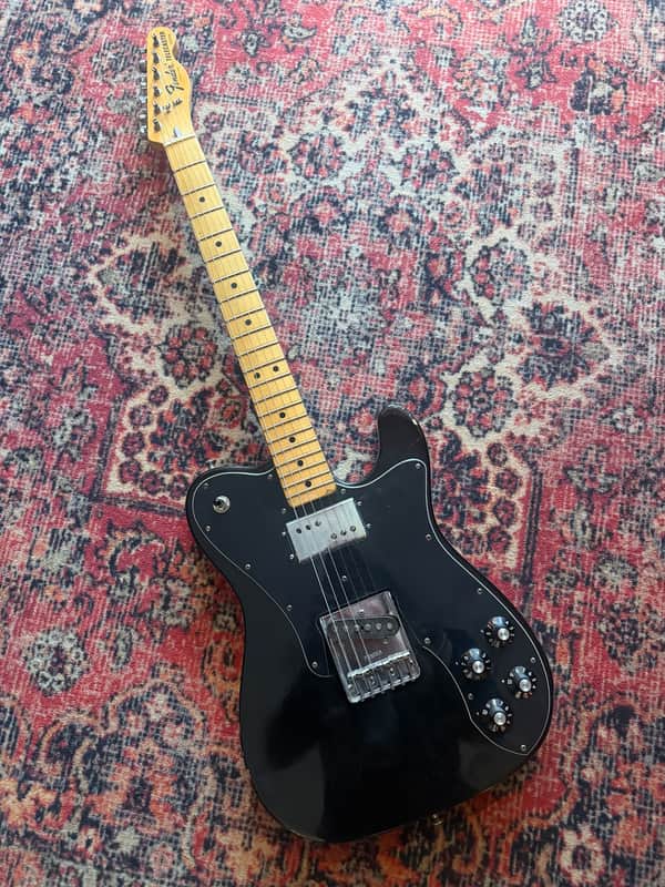 Fender Telecaster Custom 1975 Black with Maple Fretboard