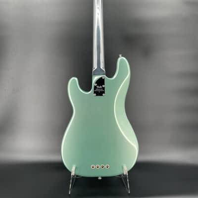 Immagine Electrical Guitar Company 34.00 bolt on Aluminum neck P Bass Rickenbacker horseshoe 2023 - Polished and Mystic Surf Green - 12
