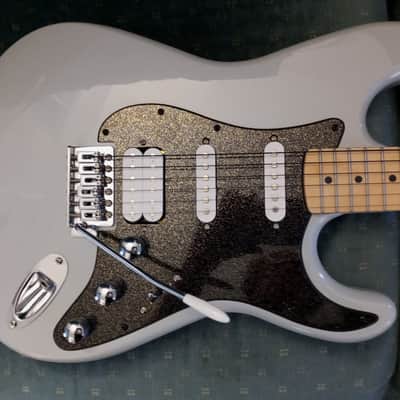 ~Cashified~ Kramer Strat-Style Pewter Rock 'n' Roller image 1