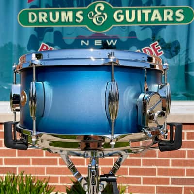 Slingerland Radio King Artist 6.5x14 3-Ply Mahogany/Poplar Snare Drum Silver & Blue Lacquer image 2