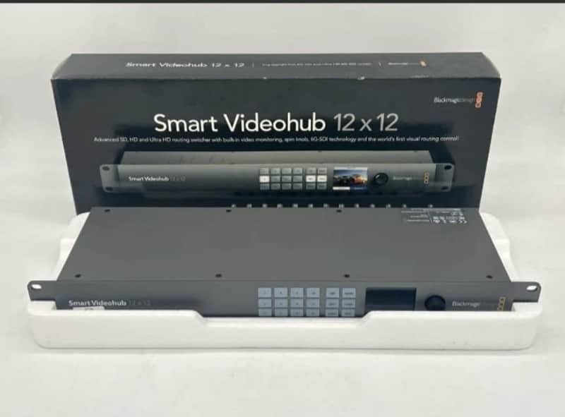 Blackmagic Design Smart Video Hub 12 x 12 SD, HD and Ultra HD 6G-SDI router image 1