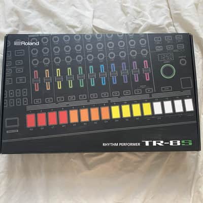 Roland TR-8S AIRA Rhythm Performer with Sample Playback 2018 - Present - Black image 4