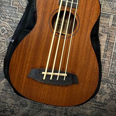 U-Bass Bass Acoustic / Electric Ukulele image 4