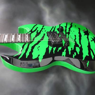 2015 LTD Slimer Viper, Tony Perry Signature, Slime Green W/ Black Splatter image 3