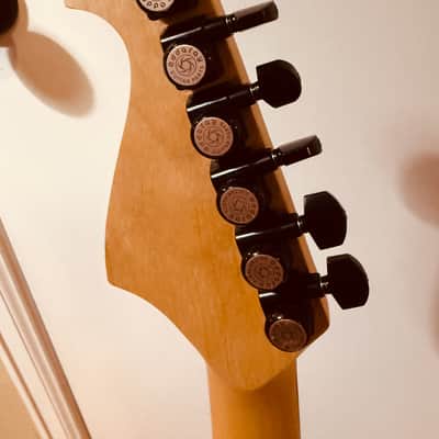Donzilla Pink Strat image 7