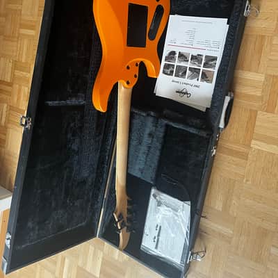 Caparison Apple Horn 2005 - Orange image 2
