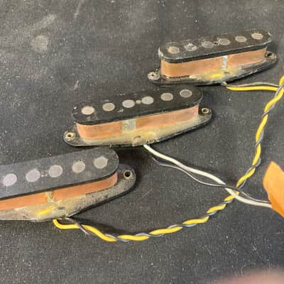Schecter 80's USA pickup set image 4