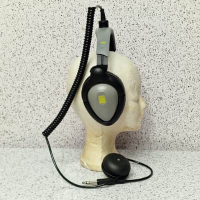 90s Vintage Headphones Sennheiser HD 270 image 2