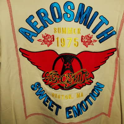 aerosmith summer 1975 sweet emotion boston ma unisex xl official sweatshirt - steve tyler joe perry hard rock gems pump image 4