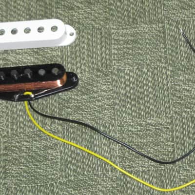 very near A+ (rarely used) genuine Fender Tex-Mex Stratocaster Bridge Single Coil Pickup, 7.4k full strength, White Cover (p/n # 50659000) +screws & rubber bushings, Alnico 5 magnets, staggered pole pieces, Polysol magnet wire, vinyl output wires image 13