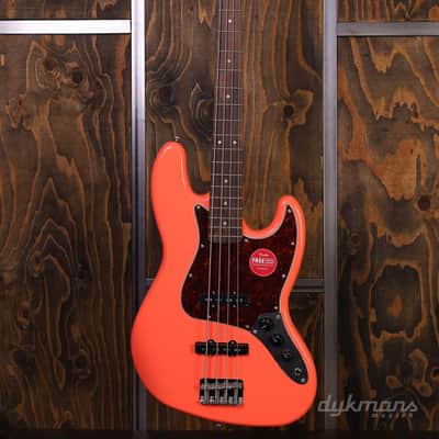 Squier Classic Vibe '60s Jazz Bass Tahitian Coral image 2