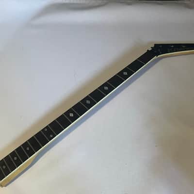 1980's Japan Kramer Forum IV Electric Bass Pointy Guitar Neck 21 Fret RW Board