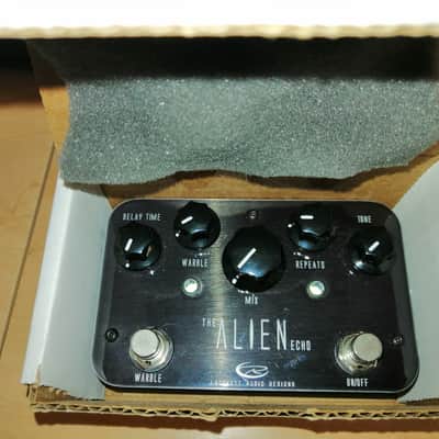 J. Rockett Alien Echo 2010s - Black image 3