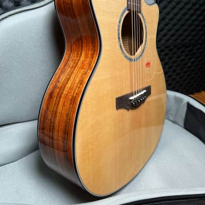 Kepma F2 Solid Top Acoustic Guitar with gig bag image 3