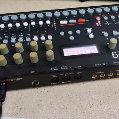 Elektron Analog Four 2010s with bag - analog Synth image 7