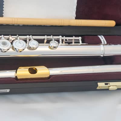 Yamaha YFL-372 Allegro Intermediate Flute *Silver Headjoint *Low-B *Split-E *Cleaned & Serviced image 2