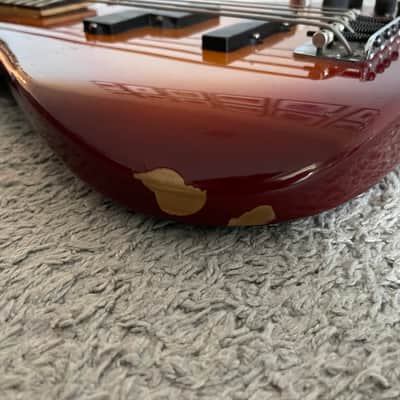 Fender Deluxe Zone Bass 2002 MIM Sienna Sunburst Rare 4-String Bass Guitar image 13
