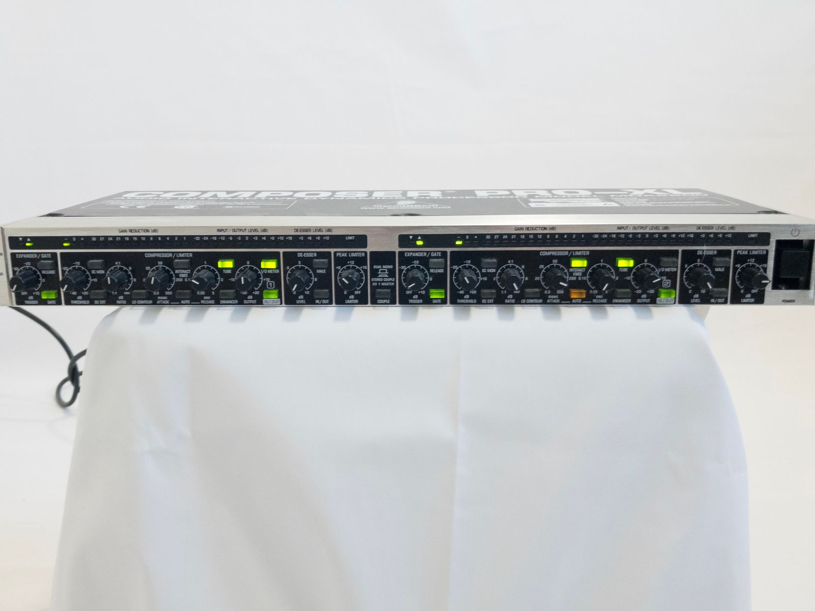 Behringer MDX2600 Composer Pro-XL Compressor / Limiter | Reverb Canada