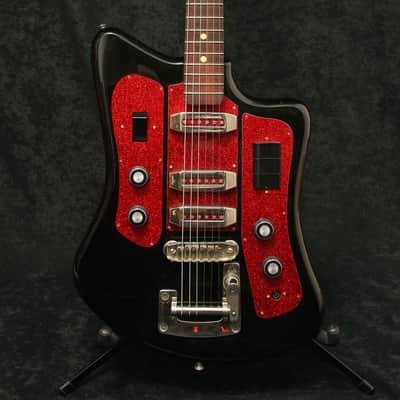 Formanta Solo 2 1980 Black Sparkling Red image 2