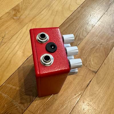 Broughton Audio Resonant Filter Equalizer | Reverb Canada