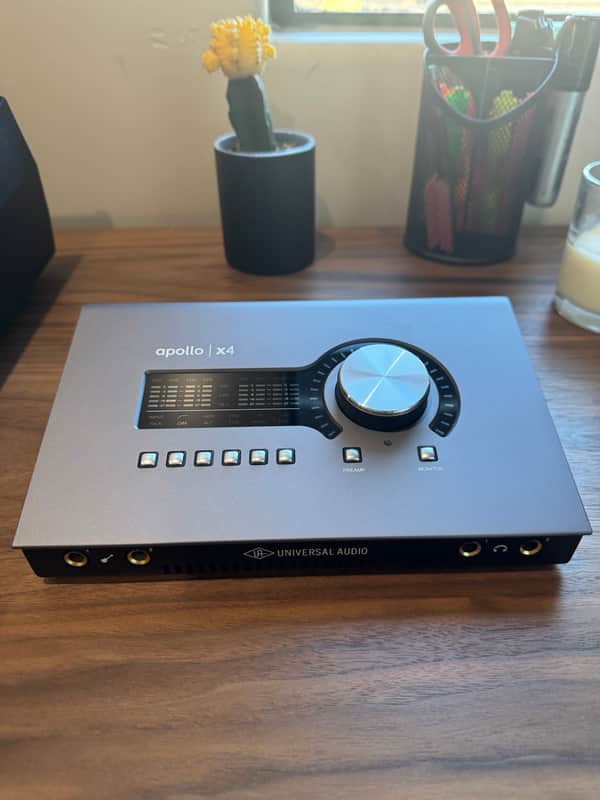 Universal Audio Apollo x4 QUAD Gen 1 Thunderbolt 3 image 1
