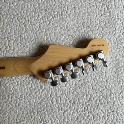 Fender Jeff Beck Artist Series Stratocaster with Hot Noiseless Pickups 2001 - Present - Olympic White image 11
