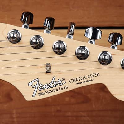 FENDER STRATOCASTER JUNIOR Super Rare! 2004 Strat Jr in Torino Red 44646 image 10