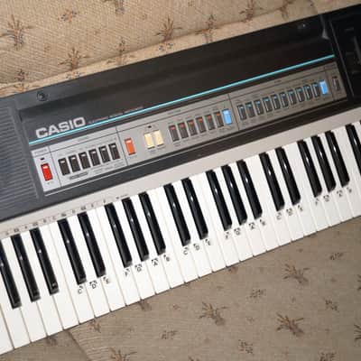 Casio Casiotone CT-605 1980s Keyboard (Black / Beige) image 2