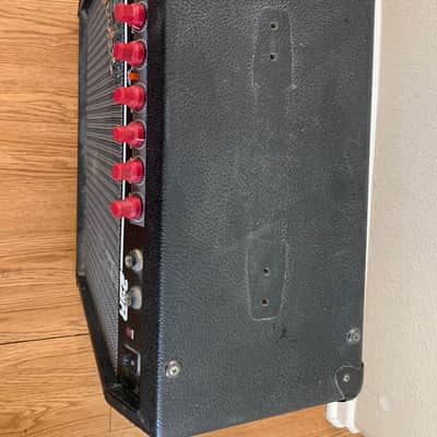 Fender SKX 25R Guitar Amp Red Knob (Vintage) image 3