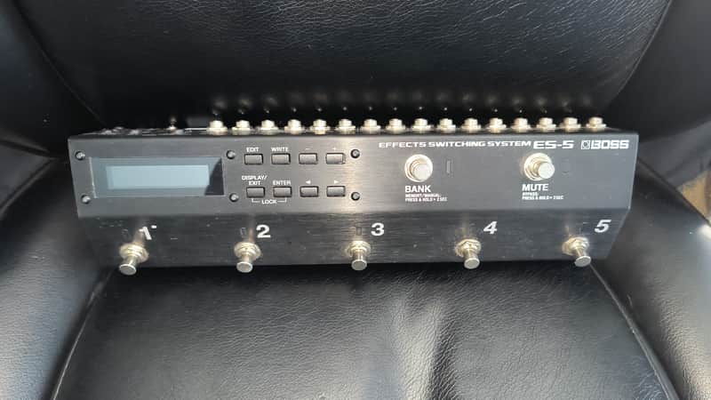 Boss ES-5 Effects Switching System