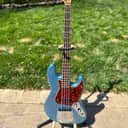 Fender Custom Shop (CS) 1960 Stack Knob Jazz Bass Reissue Lake Placid Blue